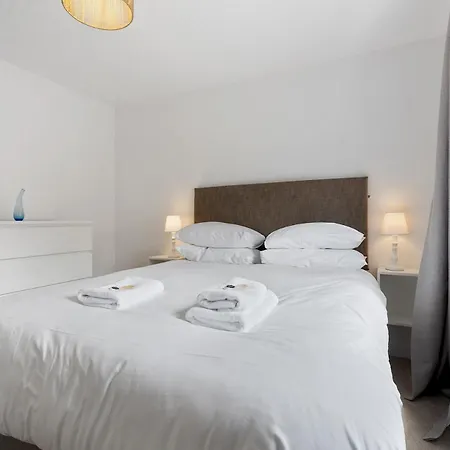 Pass The Keys Gorgeous 1 Bed New-build In * יורק