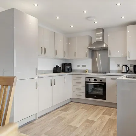 Pass The Keys Gorgeous 1 Bed New-build In דירה יורק